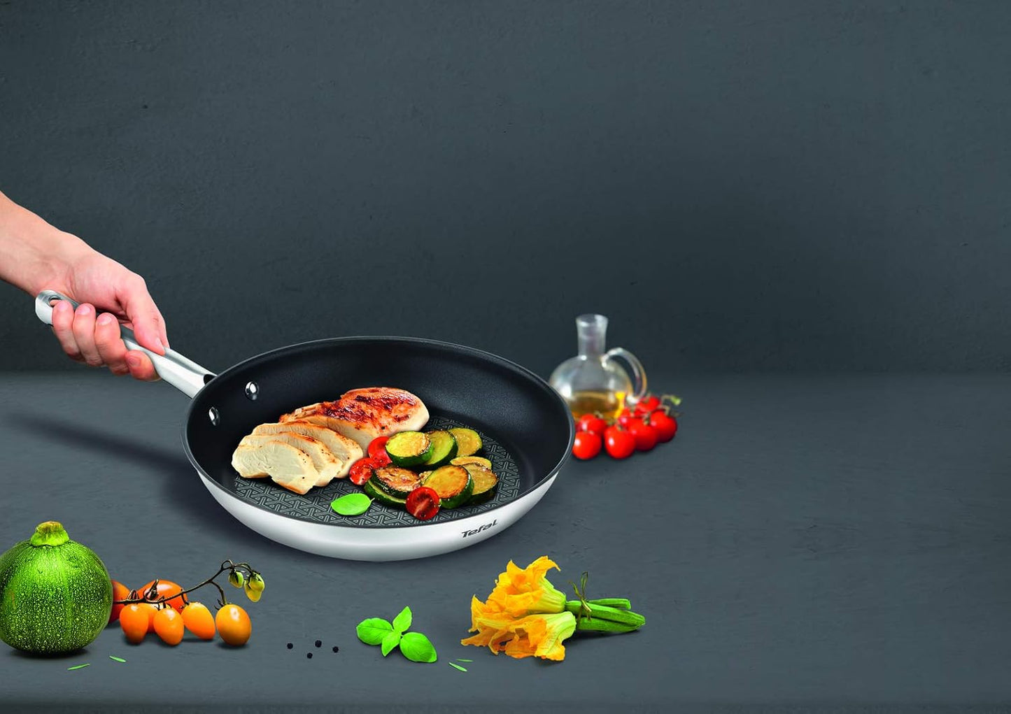 Tefal Duetto 3-teiliges Pfannenset 20,24 und 28 cm, Bratpfannen mit Thermo-Signal bei idealer Brattemperatur, Pfannen induktionsgeeignet für alle Herdarten, auch für Induktionsherde, A704S3