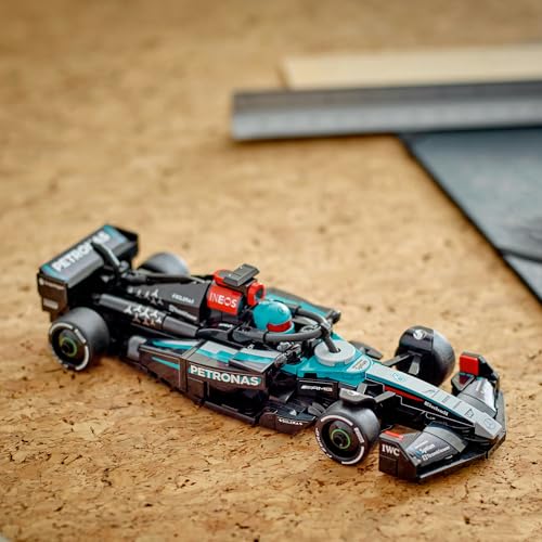 LEGO Speed Champions Ferrari SF-24 F1 Rennauto - Spielzeug mit Formel 1 Minifigur zum Sammeln - Bauset für Kinder - Sammlerstück - Geschenk für Jungen & Mädchen ab 10 Jahren oder erwachsene Fans 77242