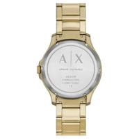 Rückseite der goldenen Armani Exchange Herrenuhr mit Edelstahlgehäuseboden und AX-Gravur