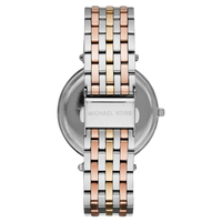 Rückseite der Michael Kors Darci MK3203 Damenuhr aus bicolorfarbenem Edelstahl mit Gehäuseboden