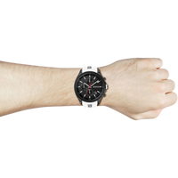 BOSS Velocity 1513718 Chronograph Herrenuhr am Handgelenk getragen sportlich elegante Designeruhr