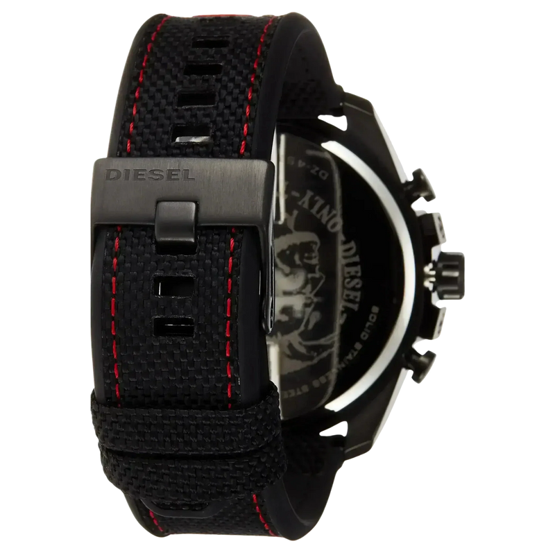 Diesel Herren Chronograph mit schwarzem Gehäuse, Rückseite mit Verschluss und Gehäuseboden.