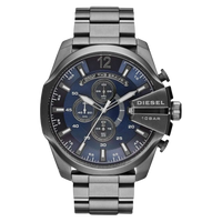 Diesel Mega Chief DZ4329 Herren Chronograph mit grauem Edelstahlgehäuse und blauem Zifferblatt, Frontansicht.