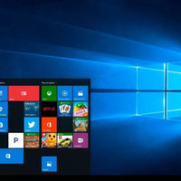 Windows 10 Enterprise Desktopansicht mit geöffnetem Startmenü und moderner Benutzeroberfläche für professionelle Unternehmens-PCs.