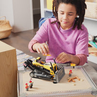 LEGO City Gelber Bulldozer 60466 – Produktvideo mit Kind beim Spielen und Aufbau - Video
