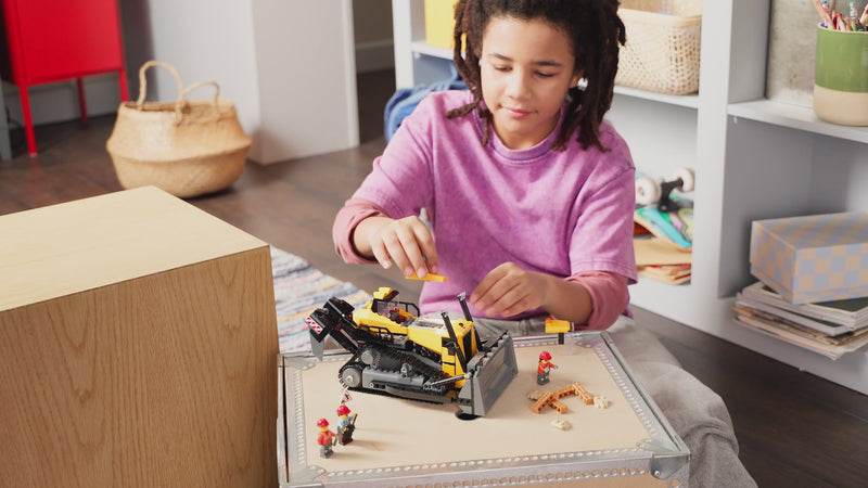 LEGO City Gelber Bulldozer 60466 – Produktvideo mit Kind beim Spielen und Aufbau